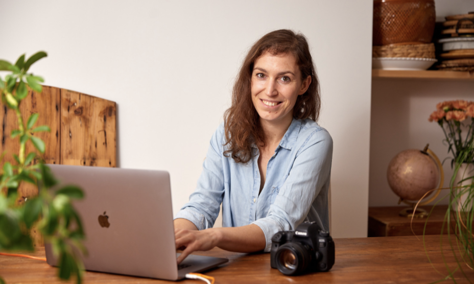 Lucia Marecak at the computer